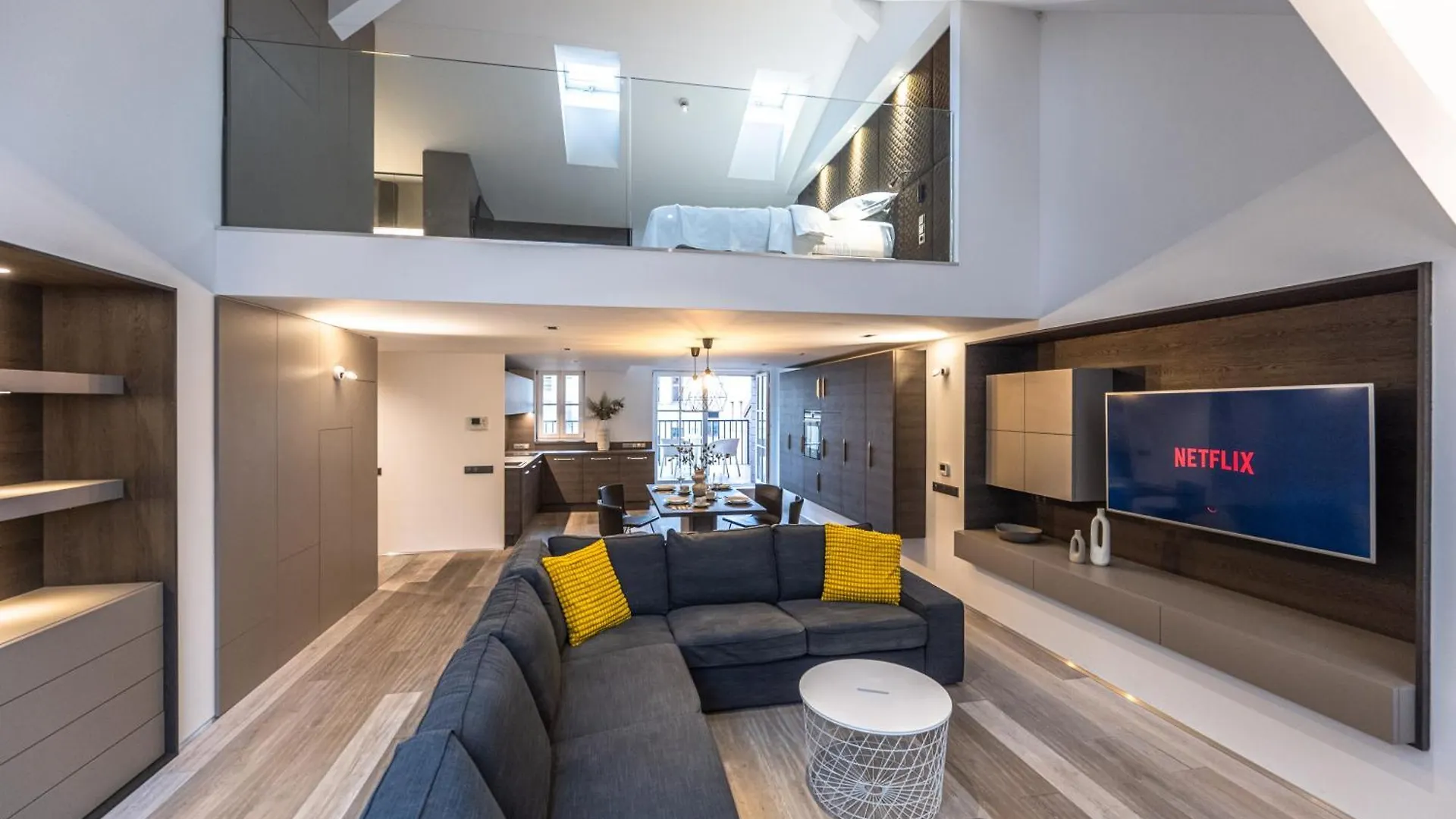 Wishlist Prague Residences - Old Town Square Apartment